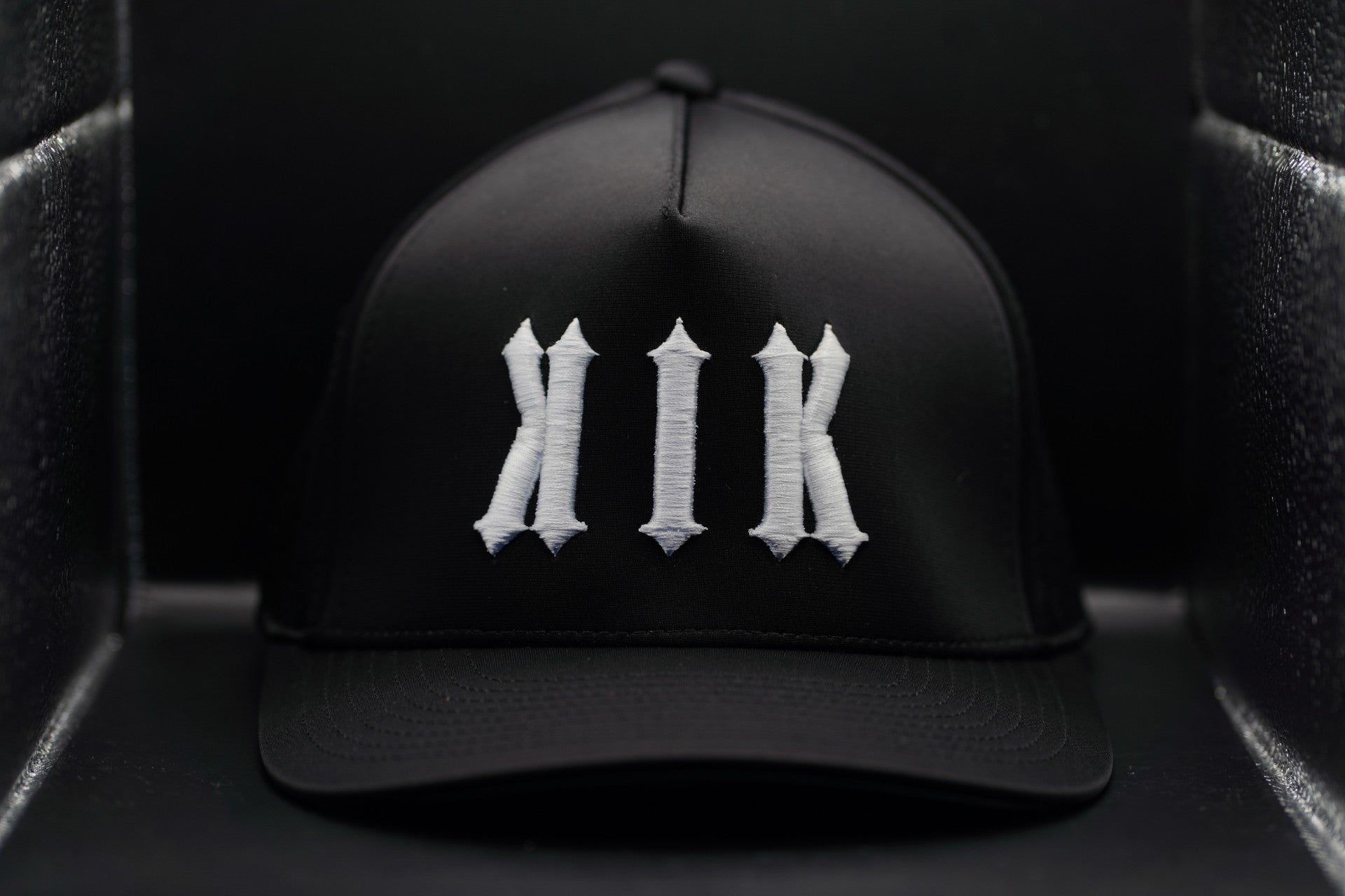 "Cherubim"                  Gorra K1K Snapback Premium Negra